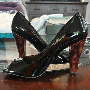 Black Patent Leather Peep Toe Pump